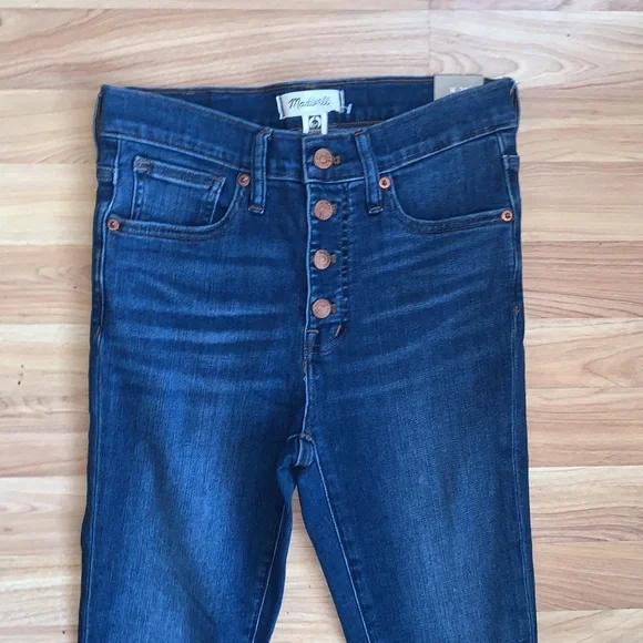 Madewell | Mid Rise Skinny Leg Button Fly Size 25 - Picture 2 of 9